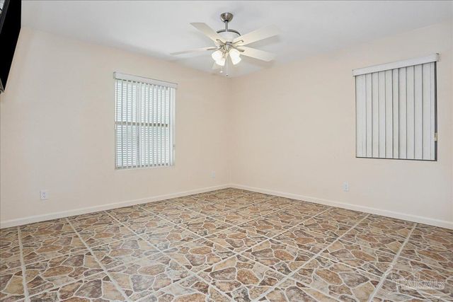 5449 Ponte Verde Rd, Pensacola, FL 32507