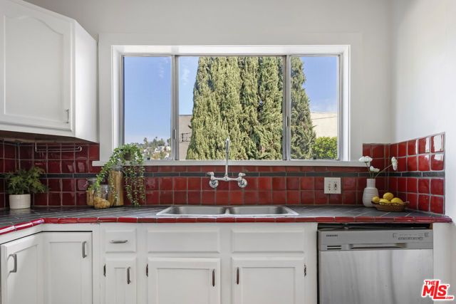 3915 Effie Street, Los Angeles, CA 90029