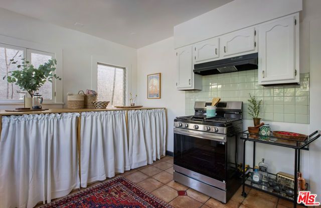 3915 Effie Street, Los Angeles, CA 90029