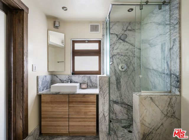 3915 Effie Street, Los Angeles, CA 90029