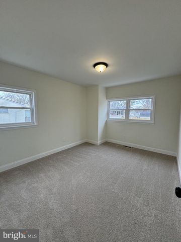 309 JAYS AVE, Williamstown, NJ 08094