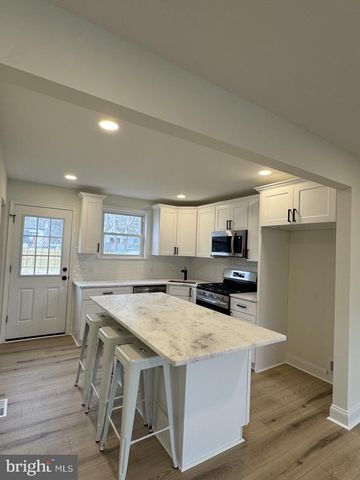 309 JAYS AVE, Williamstown, NJ 08094