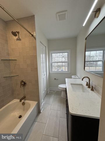 309 JAYS AVE, Williamstown, NJ 08094