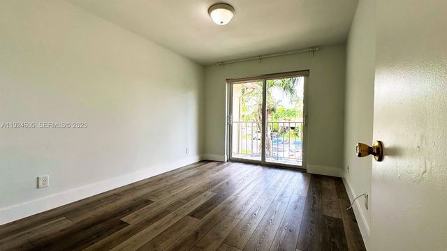 2246 Nova Village Dr ., Davie, FL 33317