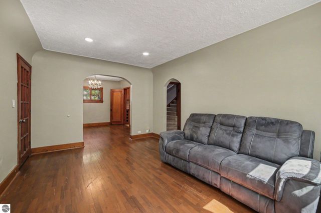 402 E May Street, Mt Pleasant, MI 48858