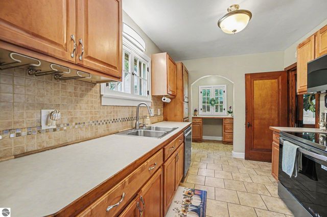 402 E May Street, Mt Pleasant, MI 48858