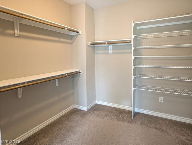 8823 Sherborne Gate Avenue, Las Vegas, NV 89148