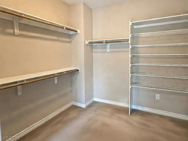 8823 Sherborne Gate Avenue, Las Vegas, NV 89148