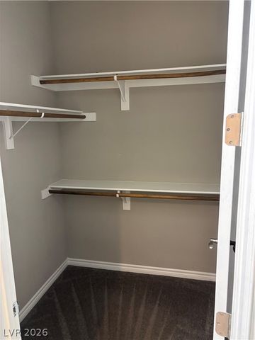 8823 Sherborne Gate Avenue, Las Vegas, NV 89148