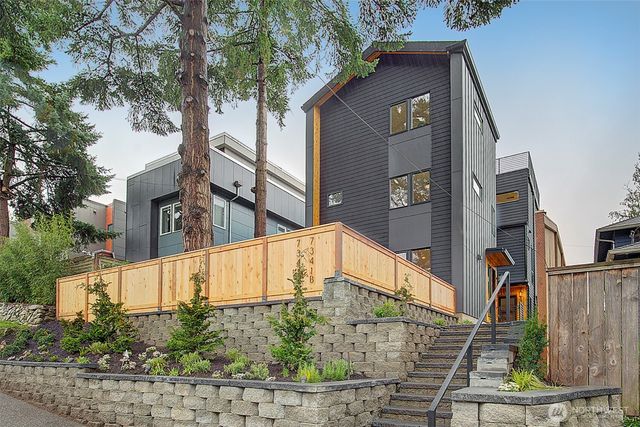 7341 California Avenue SW, Seattle, WA 98136