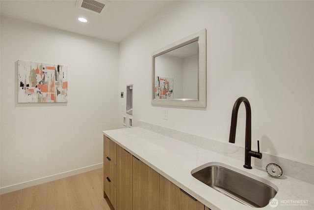 7341 California Avenue SW, Seattle, WA 98136