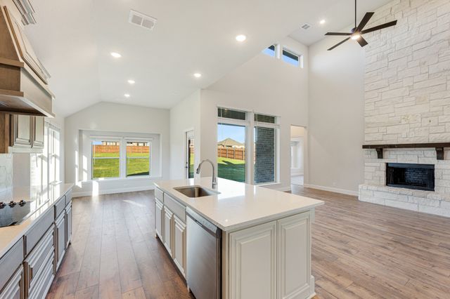 12717 Barretta Drive, Godley, TX 76044