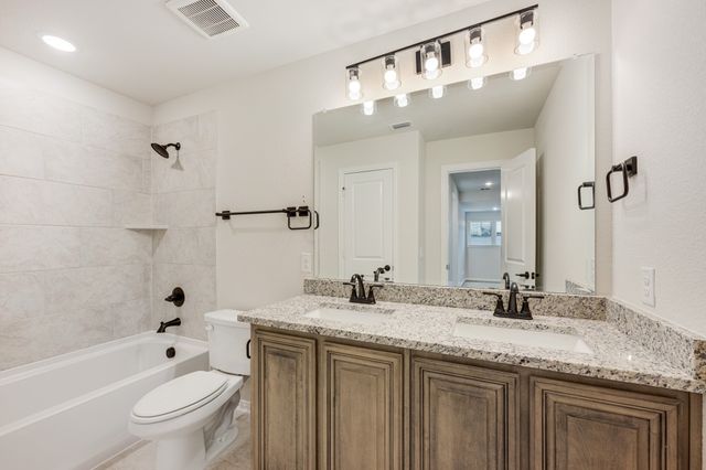 12717 Barretta Drive, Godley, TX 76044