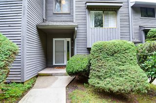 298 Conestoga Way 298, Glastonbury, CT 06033