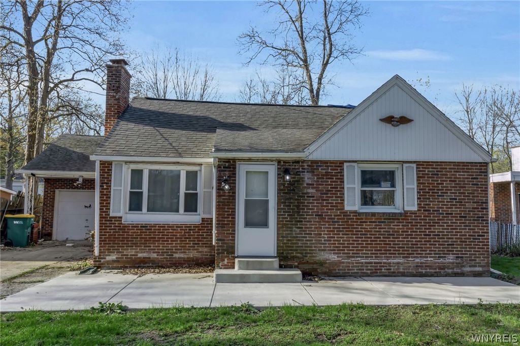 3869 Princeton Road, Hamburg, NY 14075