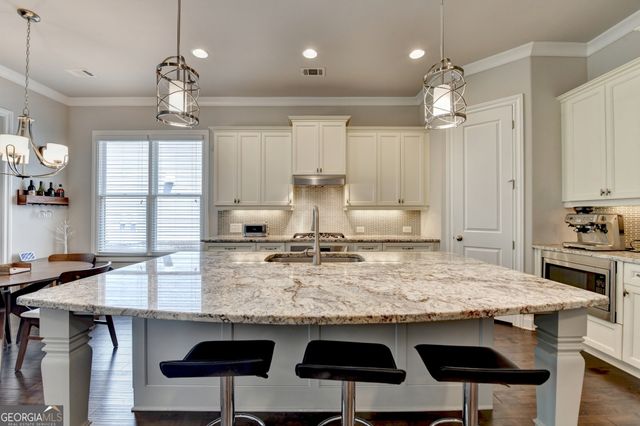 919 Olmsted Lane, Johns Creek, GA 30097