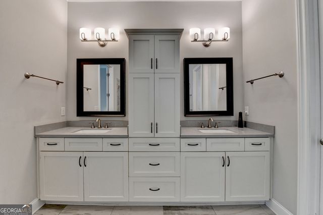 919 Olmsted Lane, Johns Creek, GA 30097