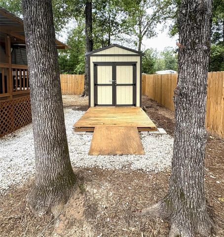 1161 Hidden Oaks Drive, Point Blank, TX 77364
