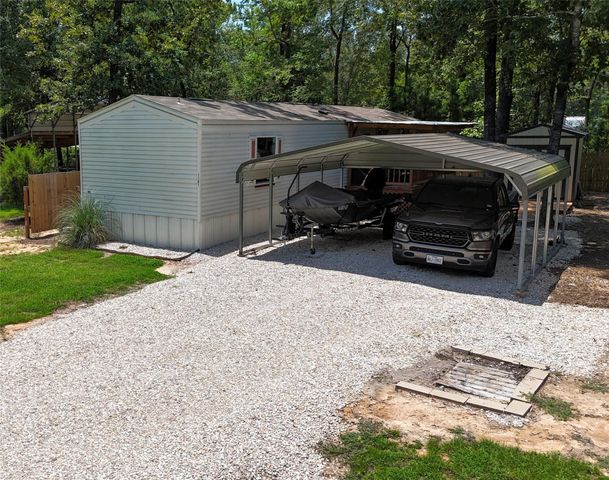 1161 Hidden Oaks Drive, Point Blank, TX 77364