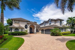 649 Bow Line DR, Naples, FL 34103