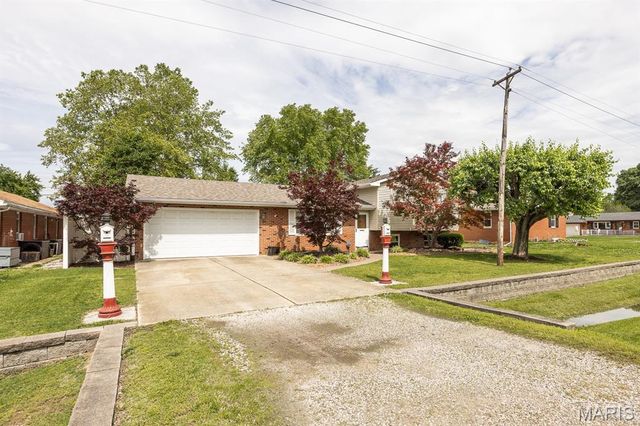 1154 Saint Thomas Road, Granite City, IL 62040