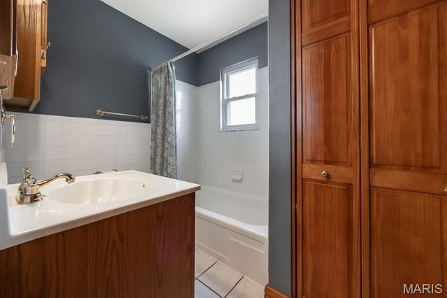 1154 Saint Thomas Road, Granite City, IL 62040