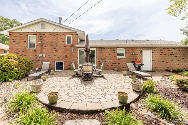 1154 Saint Thomas Road, Granite City, IL 62040