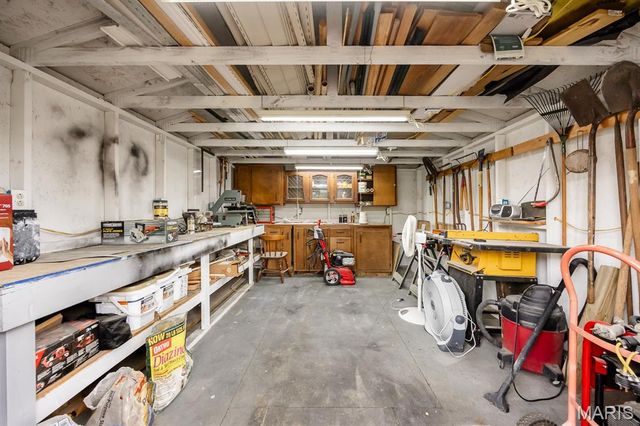 1154 Saint Thomas Road, Granite City, IL 62040