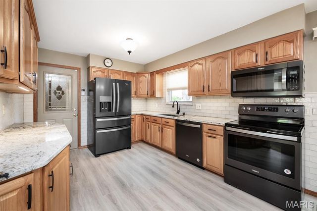 1154 Saint Thomas Road, Granite City, IL 62040