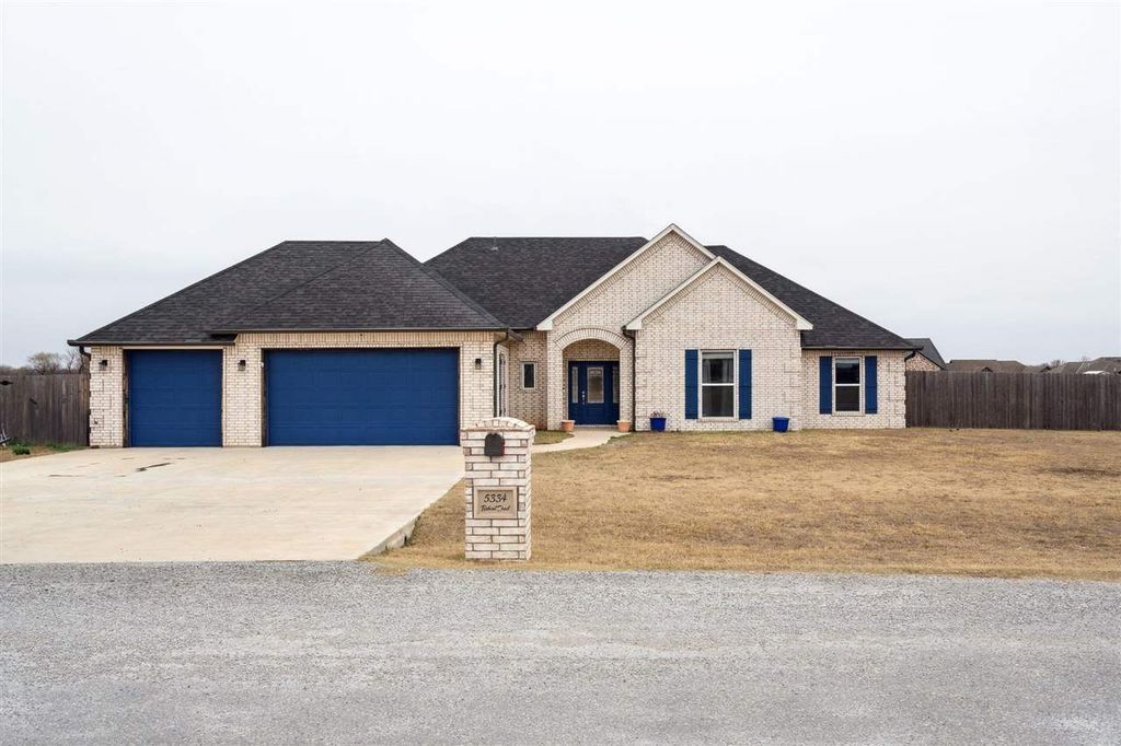 5334 NE Bobcat Trl, Elgin, OK 73538