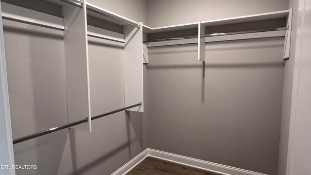 351 Trillium Tr, Lenoir City, TN 37771