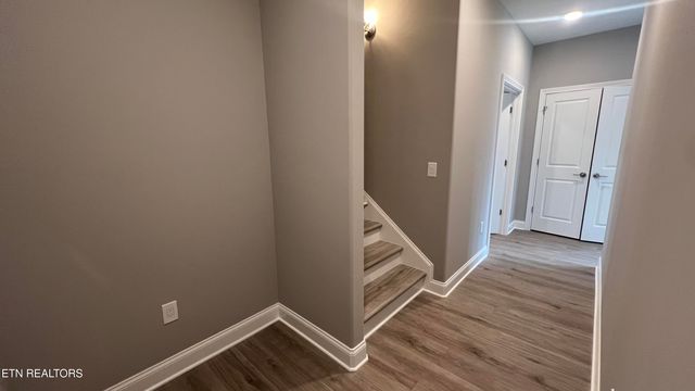 351 Trillium Tr, Lenoir City, TN 37771