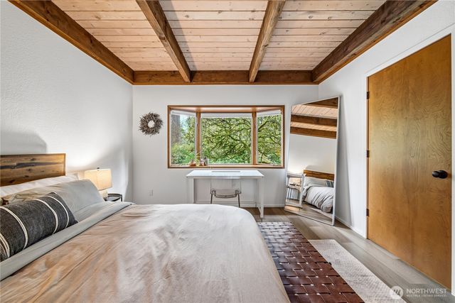 11907 103rd Avenue SW, Vashon, WA 98070