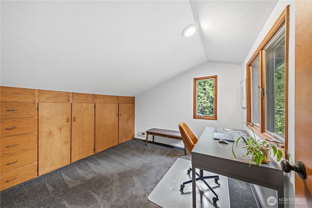 11907 103rd Avenue SW, Vashon, WA 98070