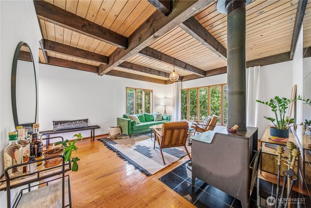 11907 103rd Avenue SW, Vashon, WA 98070