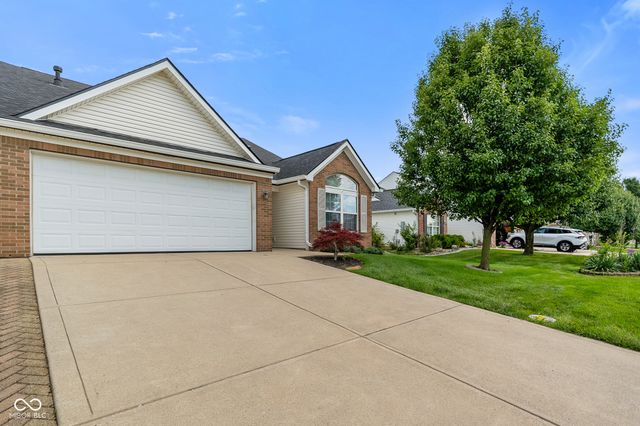 1366 Hamilton Drive, Greenwood, IN 46143
