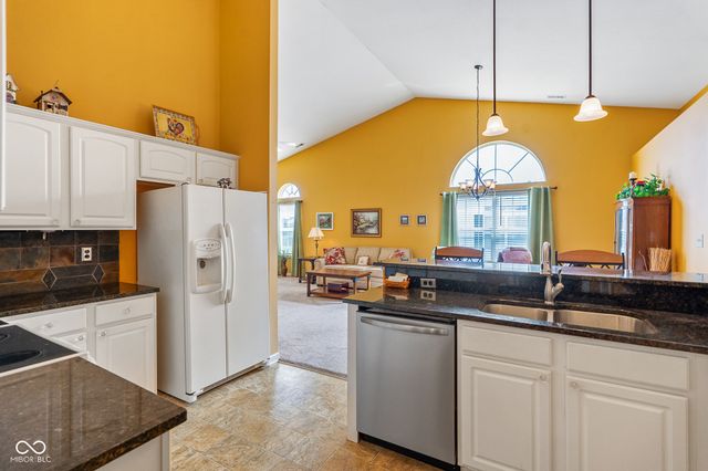 1366 Hamilton Drive, Greenwood, IN 46143