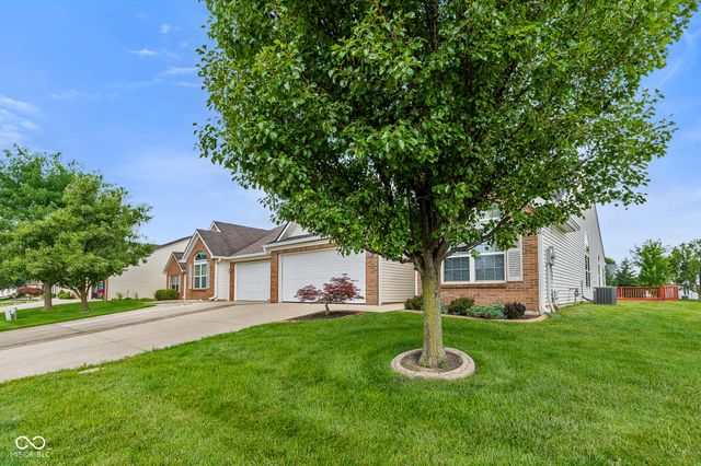 1366 Hamilton Drive, Greenwood, IN 46143