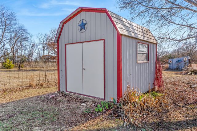 851 VZ County Road 3110, Edgewood, TX 75117