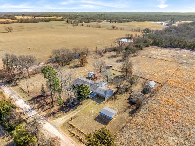 851 VZ County Road 3110, Edgewood, TX 75117