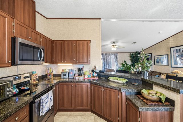 851 VZ County Road 3110, Edgewood, TX 75117