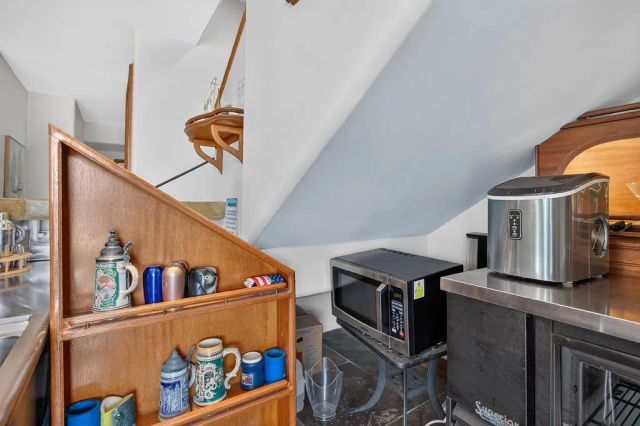 16735 Bayview Drive, Huntington Beach, CA 92649