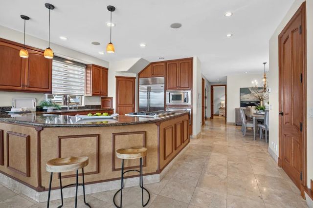16735 Bayview Drive, Huntington Beach, CA 92649