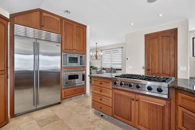 16735 Bayview Drive, Huntington Beach, CA 92649