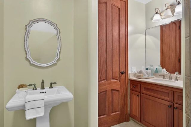 16735 Bayview Drive, Huntington Beach, CA 92649