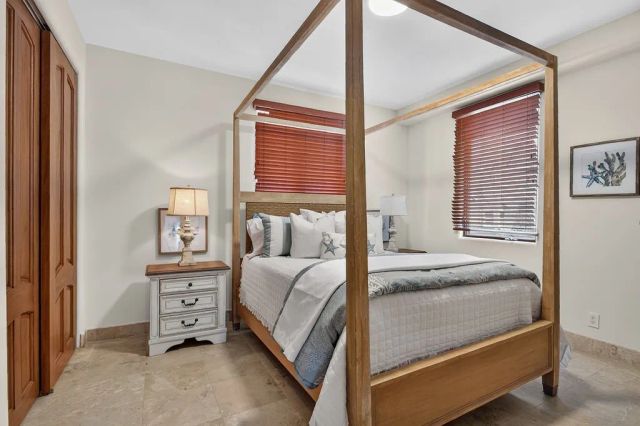 16735 Bayview Drive, Huntington Beach, CA 92649