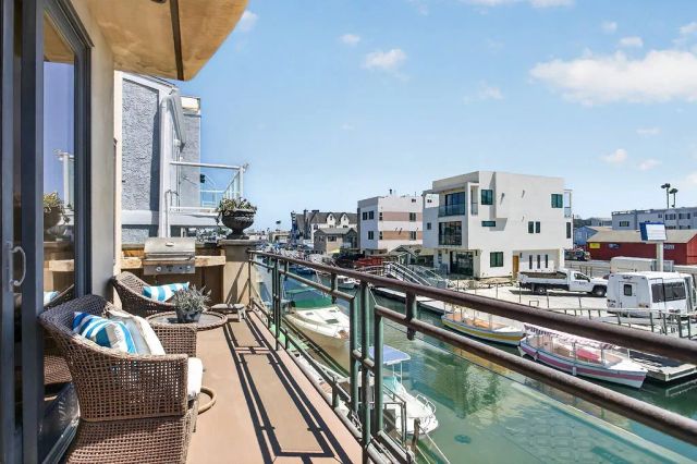 16735 Bayview Drive, Huntington Beach, CA 92649