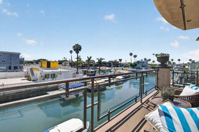 16735 Bayview Drive, Huntington Beach, CA 92649