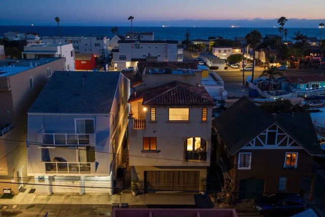16735 Bayview Drive, Huntington Beach, CA 92649