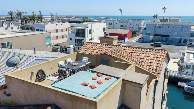 16735 Bayview Drive, Huntington Beach, CA 92649